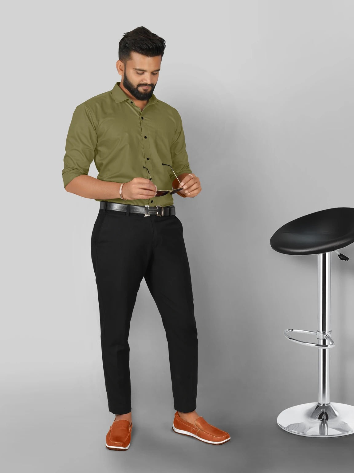 StyleMODO Men Regular Fit Solid Formal Shirt (OLIVE GREEN)
