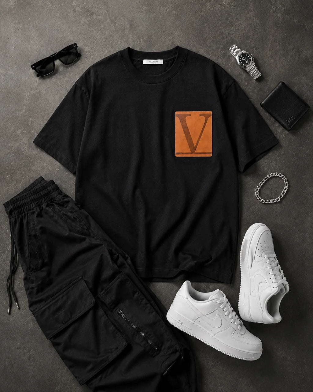 Valentino Printed Men's Tshirt (Black, M)
